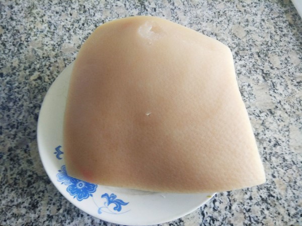 东坡肉花生米的做法步骤：2