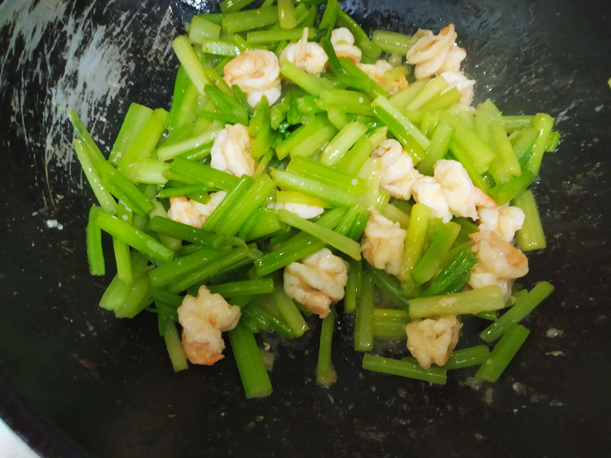 虾仁炒芹菜的做法步骤：7