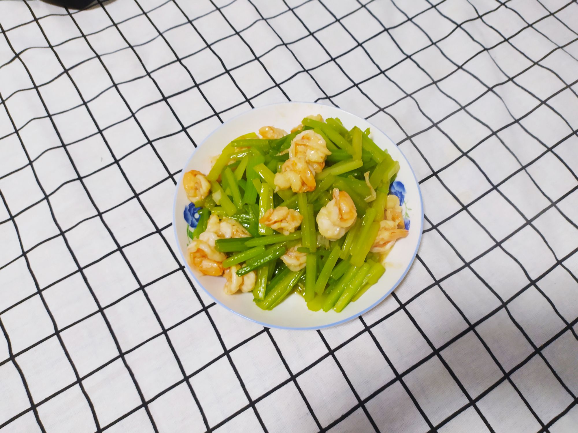 虾仁炒芹菜的做法步骤：8