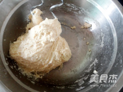 肉松热狗肠面包的做法步骤：3