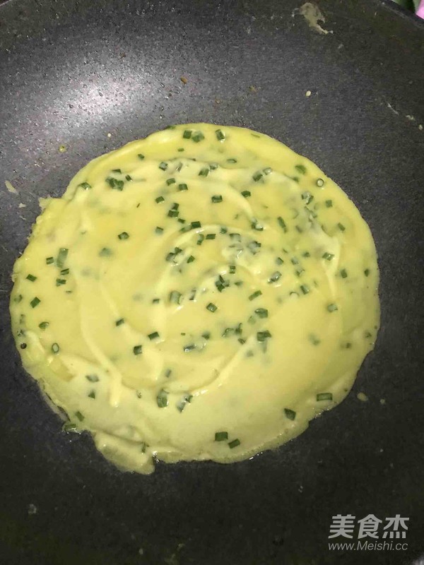 葱香鸡蛋饼的做法步骤：7
