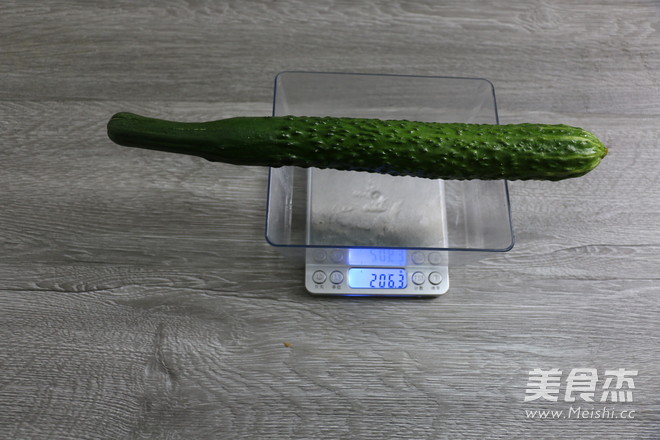 黄瓜炒鸡胸-减肥期做法的做法步骤:4