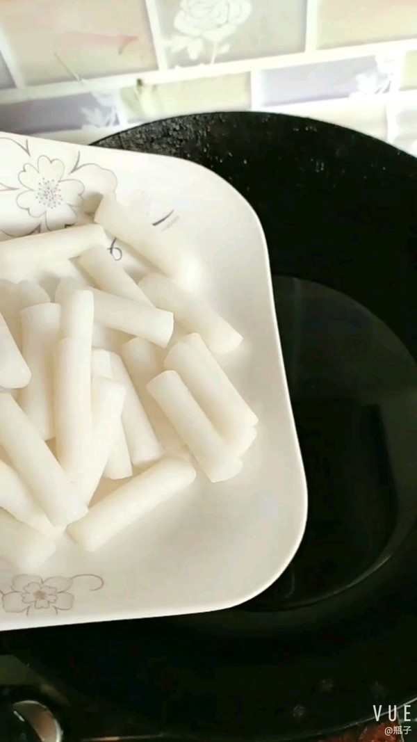 辣炒年糕的做法步骤：1