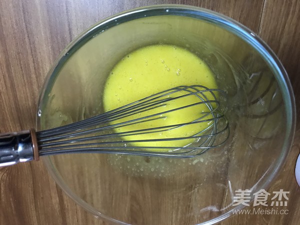 酸奶小蛋糕的做法步骤:2