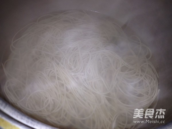 香葱培根黑椒面的做法步骤:2