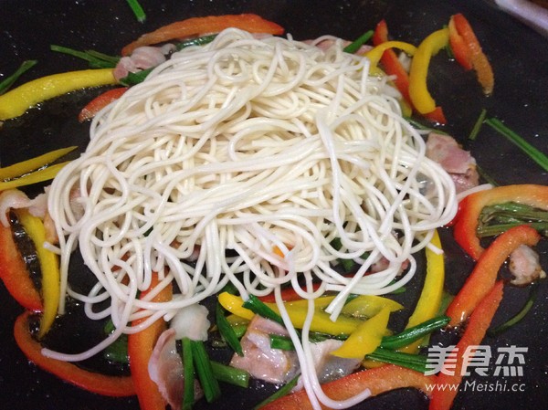 香葱培根黑椒面的做法步骤:7