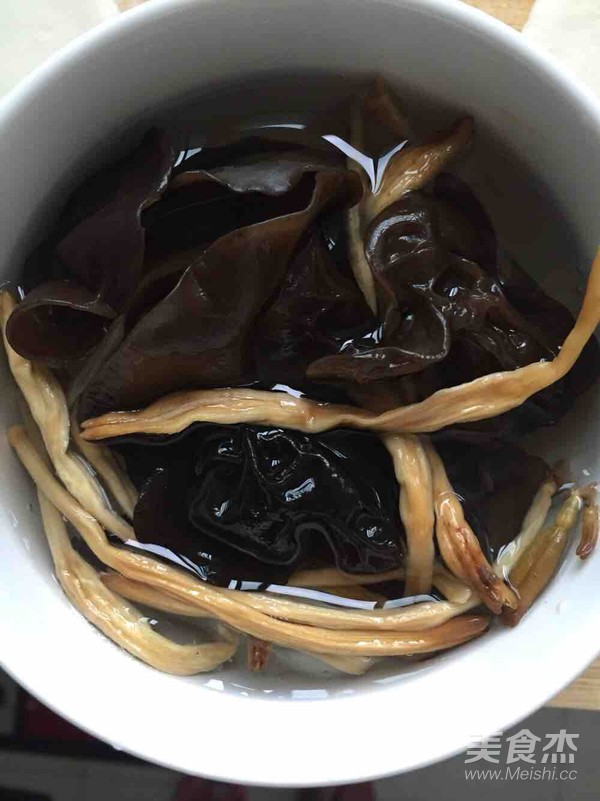 牛肉泡馍的做法步骤：2