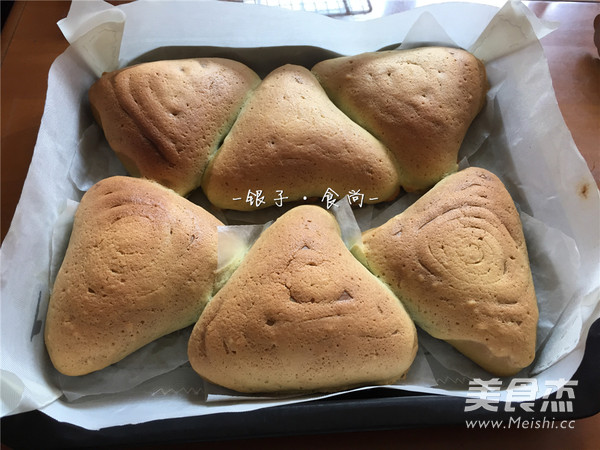 卡仕达三角面包的做法步骤:11
