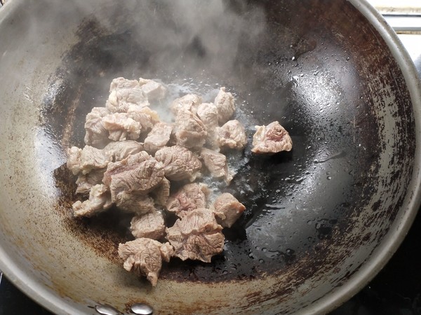 土豆烧牛肉的做法步骤：5