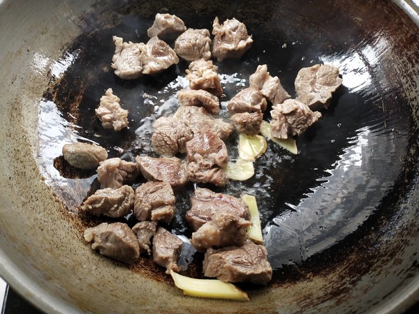 土豆烧牛肉的做法步骤：6