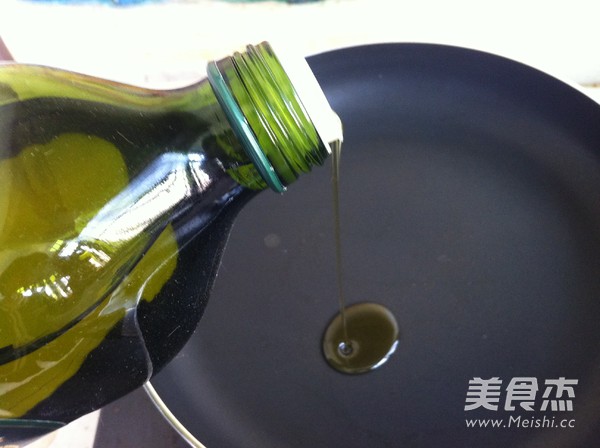 青椒圆葱烧豆腐的做法步骤:3