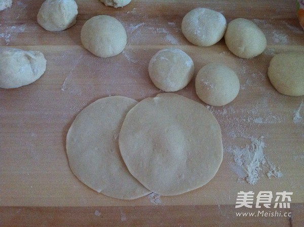 白菜鸡蛋发面油煎包的做法步骤:10