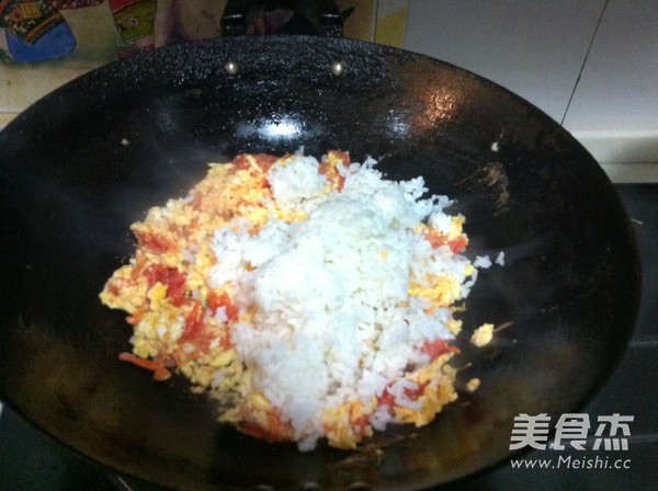西红柿蛋炒饭的做法步骤:6