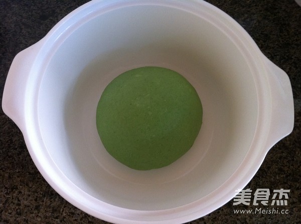 虾皮鸡蛋翡翠饺子的做法步骤：1