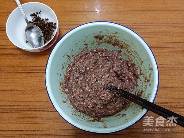 牛肉白萝卜蒸饺的做法步骤:8