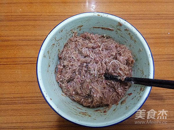 牛肉白萝卜蒸饺的做法步骤:10