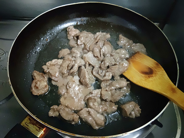 蒜香牛肉的做法步骤：9