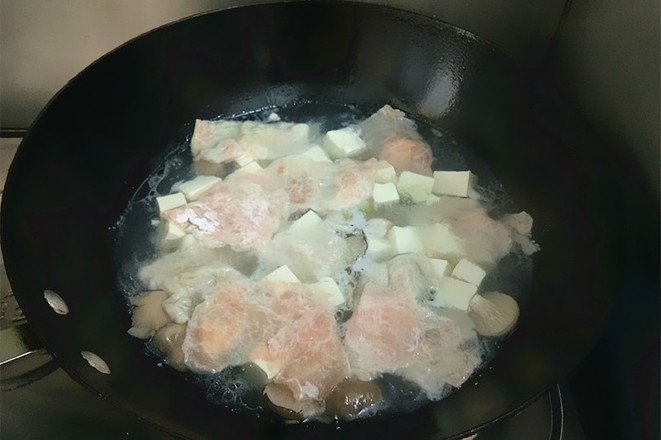 菌菇豆腐瘦肉汤的做法步骤:11