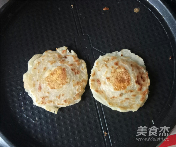 土豆鹌鹑蛋饼的做法步骤：8