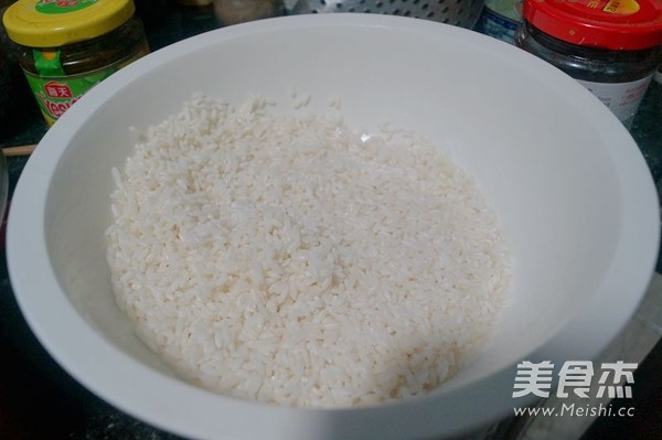竹筒腊味蒸饭的做法步骤:4