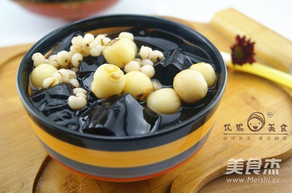 莲子薏米龟苓膏   的做法步骤：9