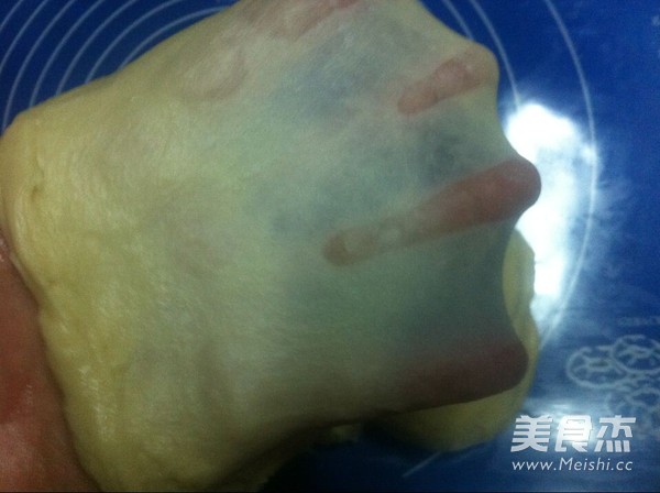 蜜豆面包卷的做法步骤：1