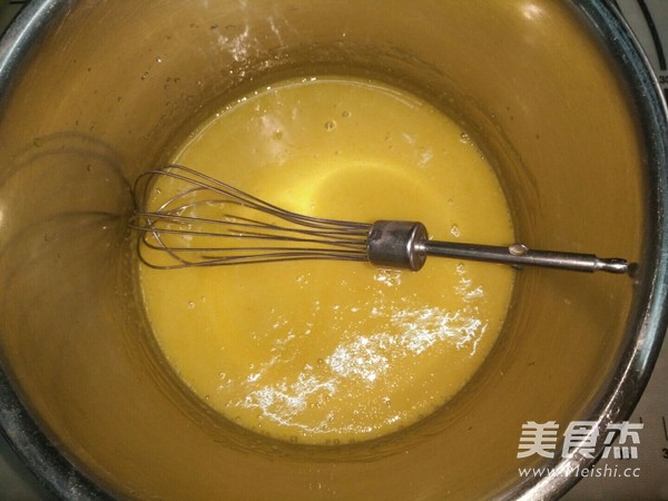 蔓越莓戚风蛋糕的做法步骤:2