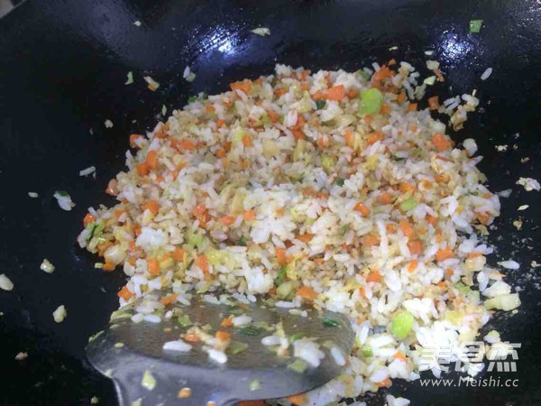 蛋炒饭(包子馅版)的做法步骤:4