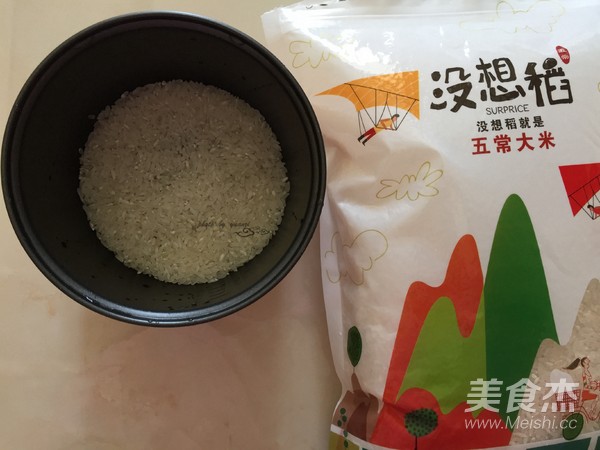 酱油炒饭的做法步骤：1