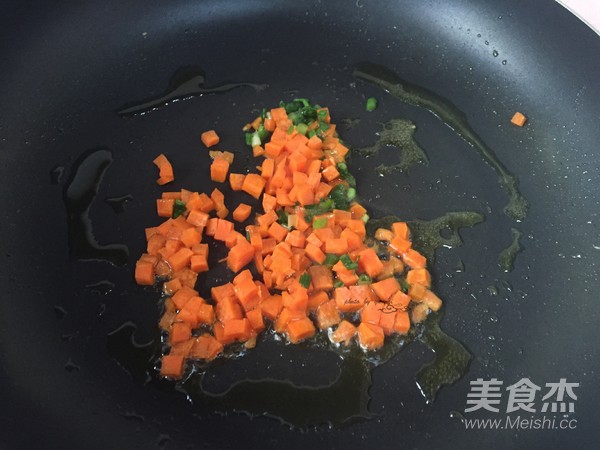 酱油炒饭的做法步骤:5