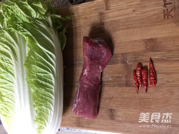 醋溜里脊肉大白菜的做法步骤：1