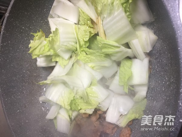 醋溜里脊肉大白菜的做法步骤：6