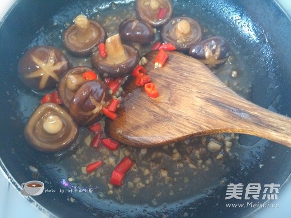 香菇油菜的做法步骤:12