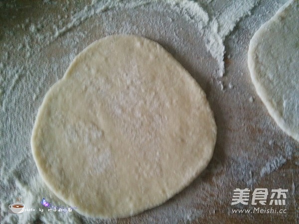 猪肉大葱包子的做法步骤:10