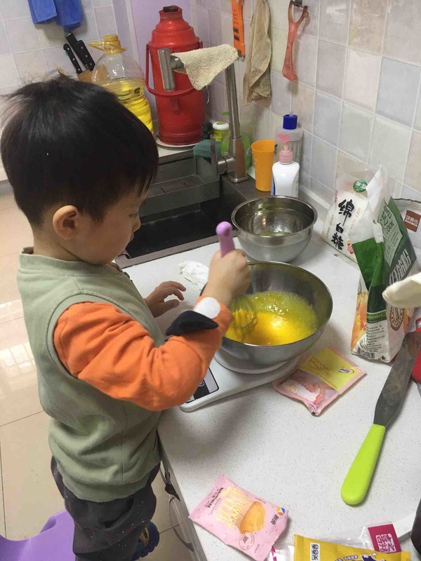 红丝绒蛋糕初体验的做法步骤:2