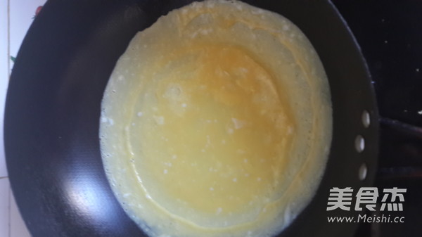 榨菜蛋包饭配炸鸡的做法步骤:4