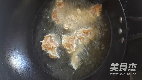 榨菜蛋包饭配炸鸡的做法步骤:10
