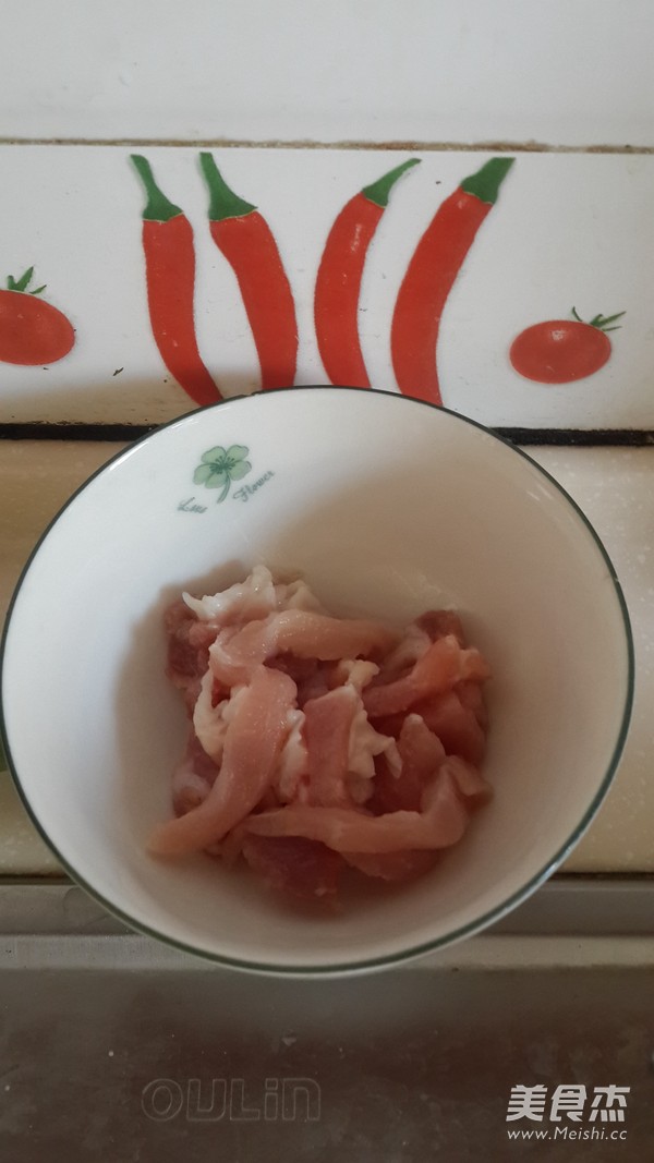 青椒土豆片的做法步骤:2
