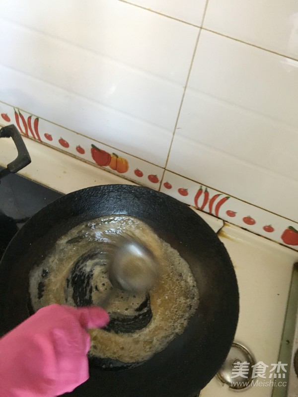 家常菜拔丝地瓜的做法步骤：3