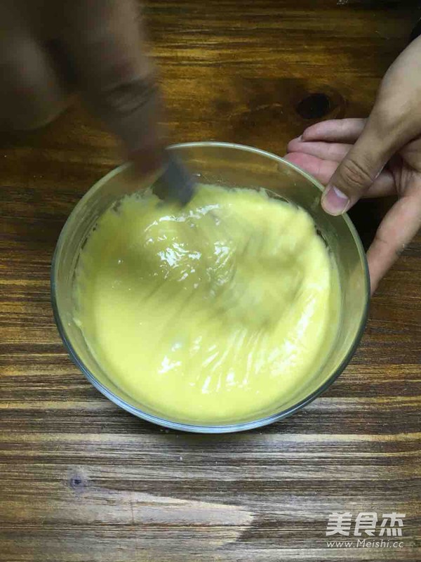 基础戚风蛋糕(附常见问题解答)的做法步骤:8