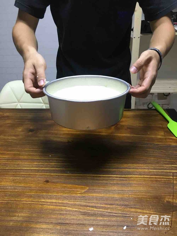 基础戚风蛋糕(附常见问题解答)的做法步骤:19