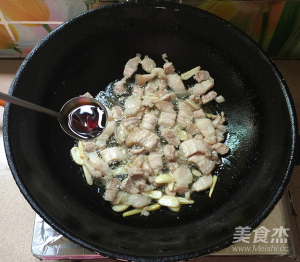五花肉炒辣白菜盖饭的做法步骤:7
