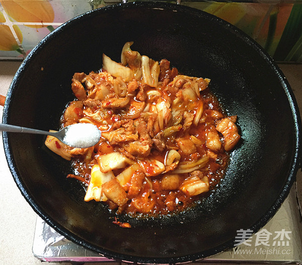 五花肉炒辣白菜盖饭的做法步骤:11