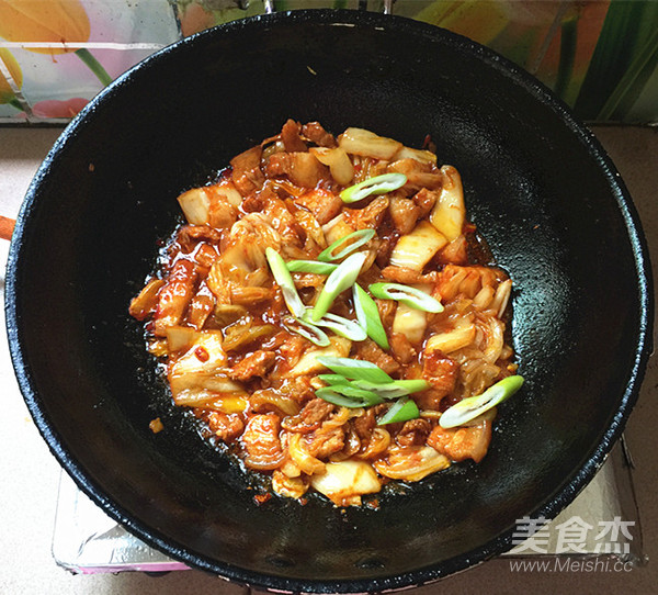 五花肉炒辣白菜盖饭的做法步骤:12