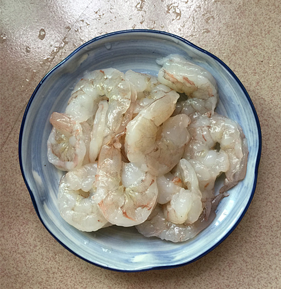 丝瓜烩虾仁的做法步骤:3