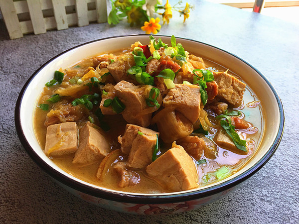 五花肉炖酸菜冻豆腐的做法步骤：15