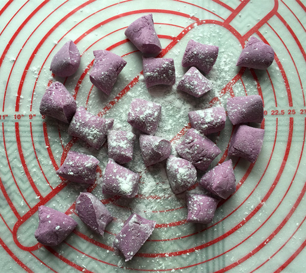 酒酿双色汤圆的做法步骤:8