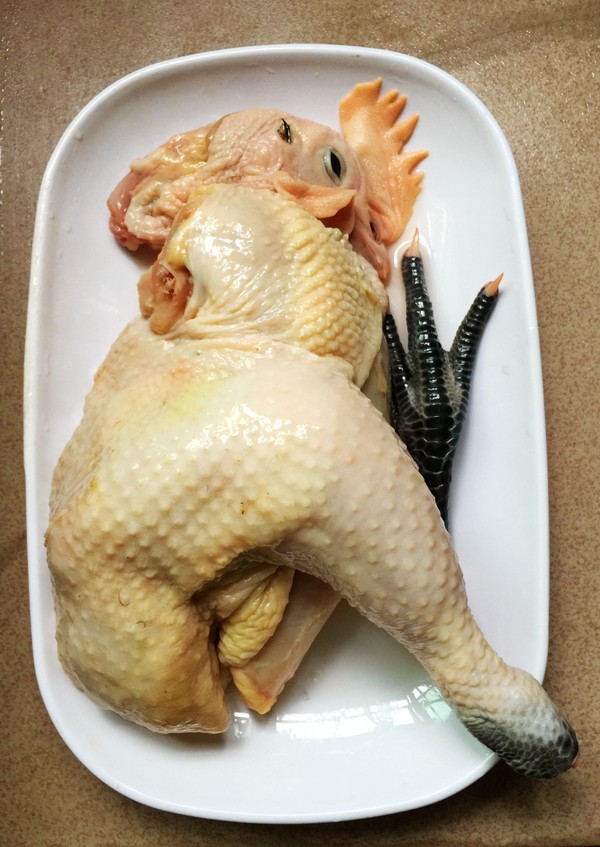 清蒸鸡肉的做法步骤：1