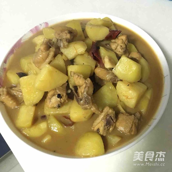 土豆炖鸡块的做法步骤：5