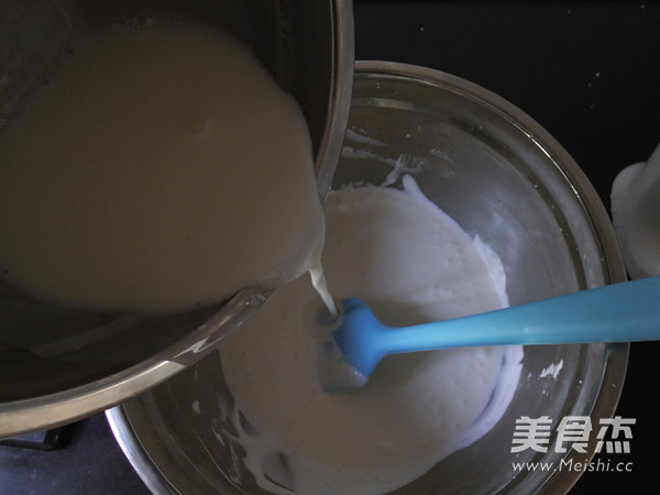 卡通酸奶慕斯蛋糕的做法步骤:12